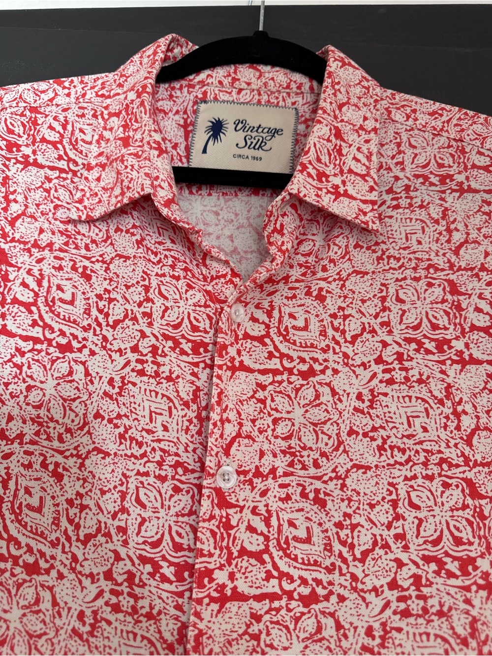 XXL “Vintage Silk” brand Men's Orangey/red bright Patterned Short-Sleeve Shirt
